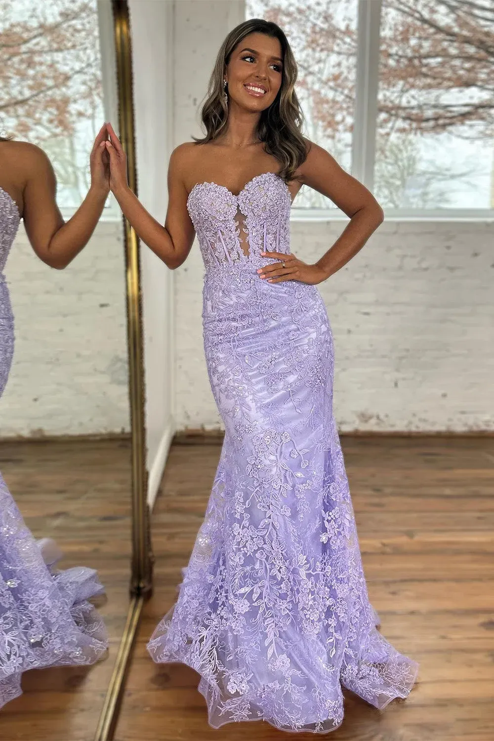 Backless Sequin Mermaid Prom Dress with Sweetheart Neckline and Delicate Appliques - Image 6