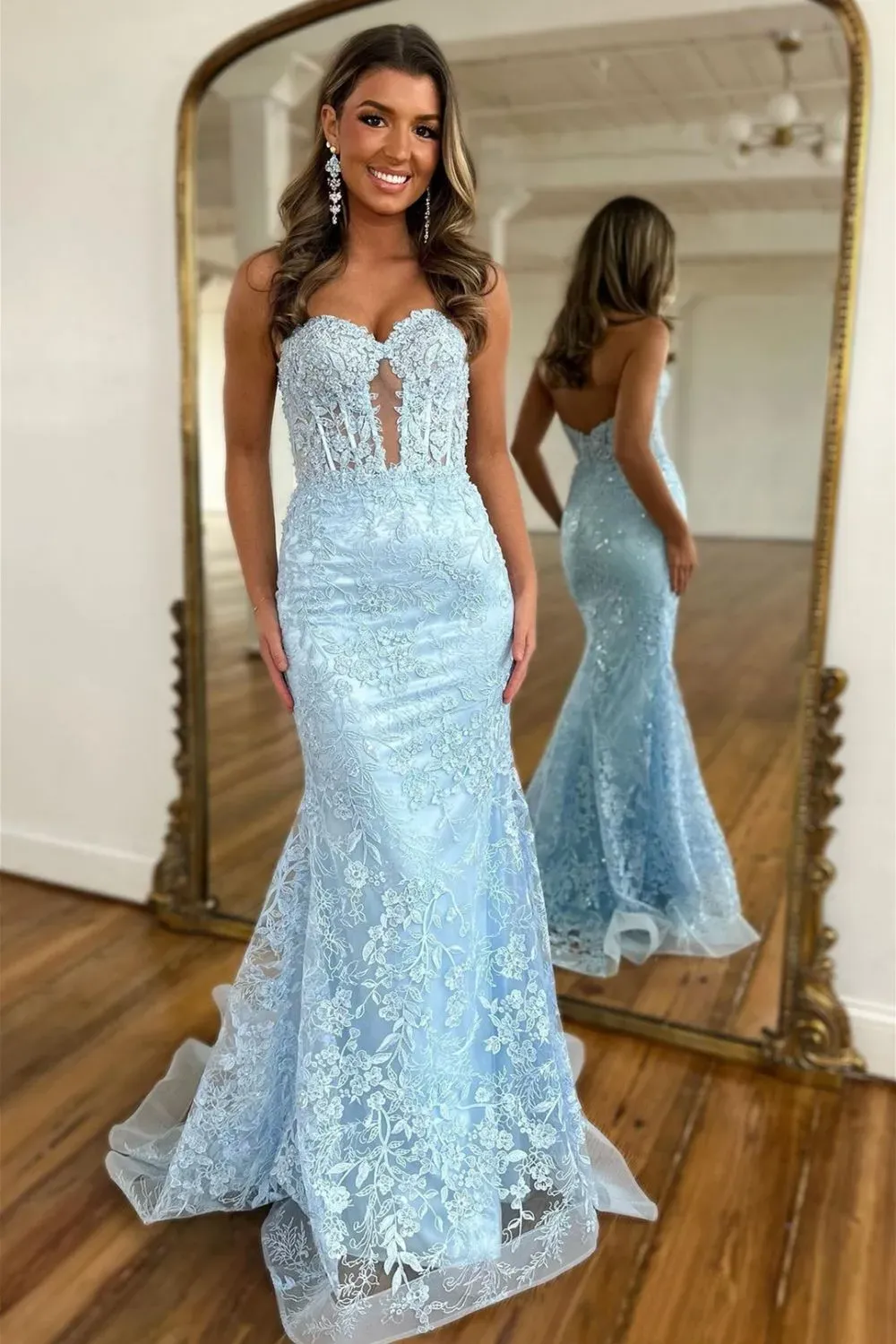 Backless Sequin Mermaid Prom Dress with Sweetheart Neckline and Delicate Appliques - Image 8