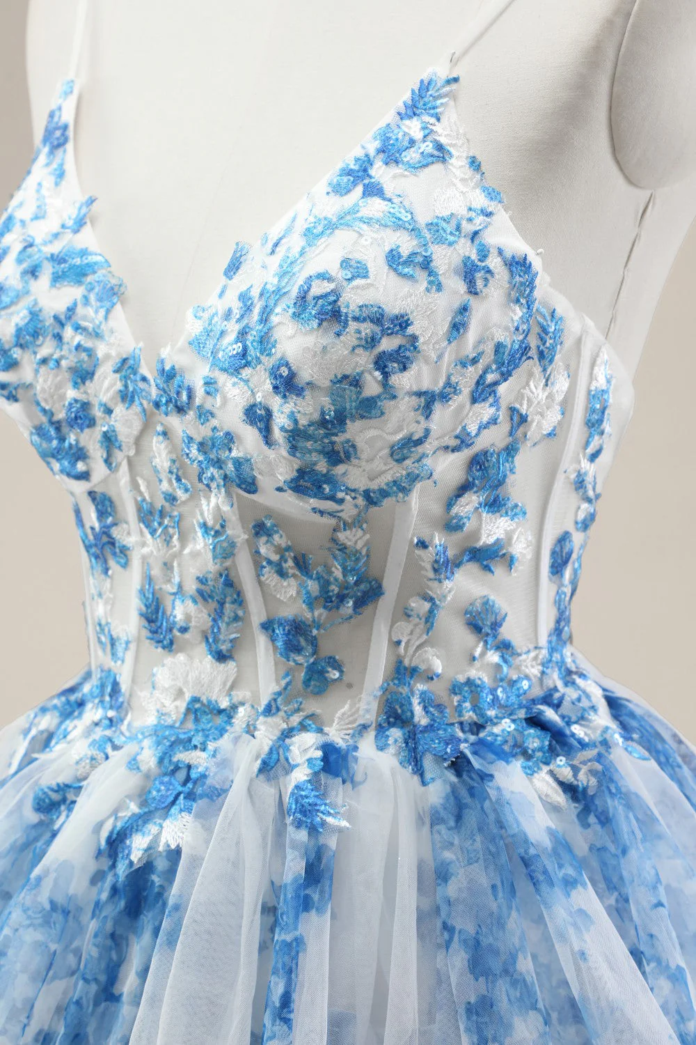 Blue Spaghetti Straps Lace-Up Prom Dress with Floral Tiered Tulle Skirt - Image 7