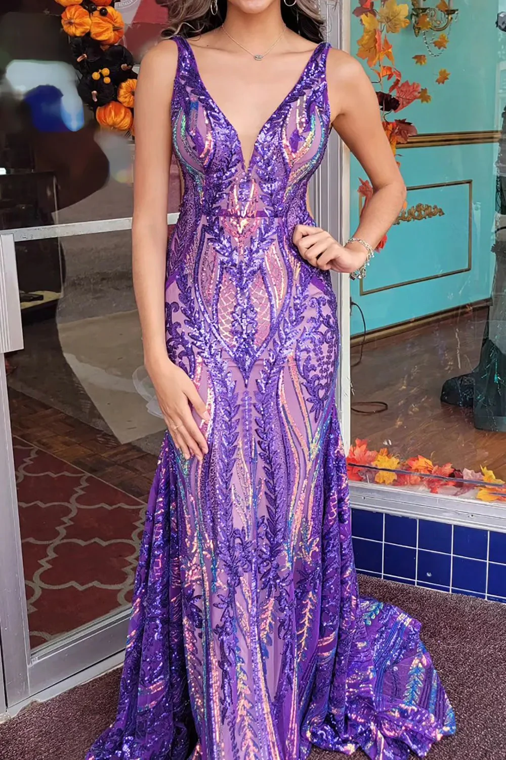 Bold Pink Glitter Mermaid V-Back Long Prom Dress with Patterned Sequins - Image 4