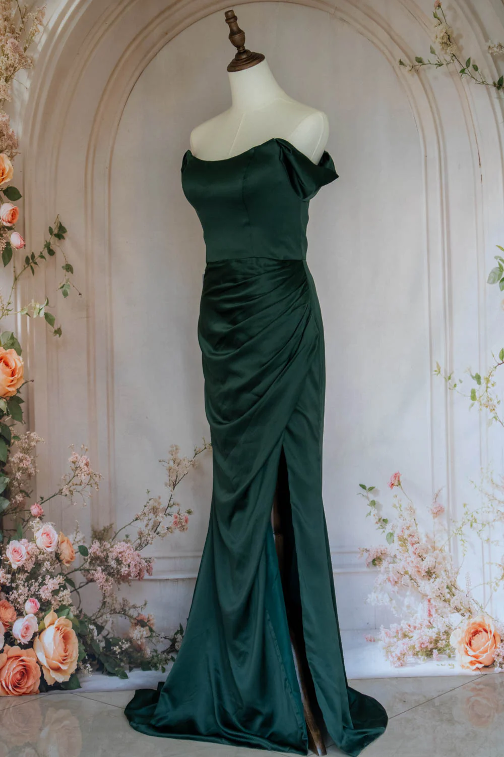 Charming Mermaid Off the Shoulder Green Long Prom Dress with Split Front - Image 3