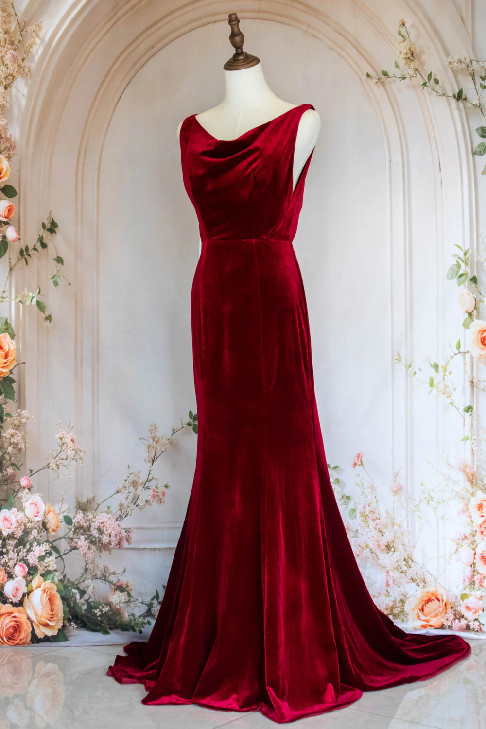 Charming Mermaid V Neck Burgundy Velvet Long Party Dress with Open Back - Image 3