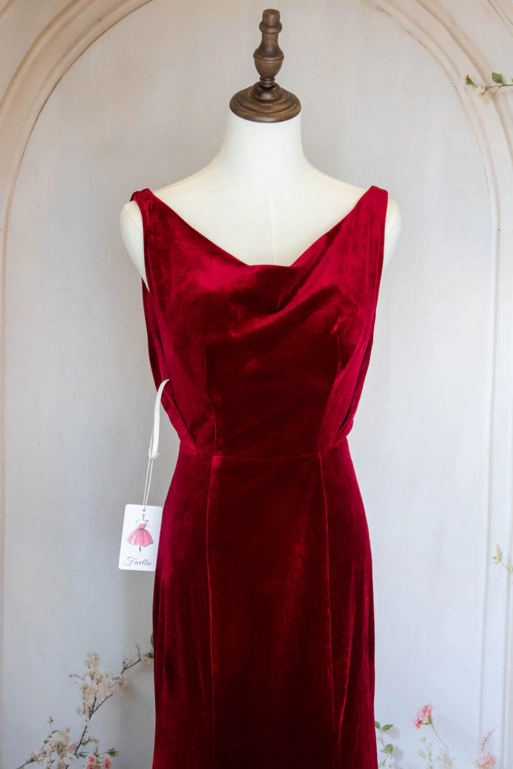 Charming Mermaid V Neck Burgundy Velvet Long Party Dress with Open Back - Image 4