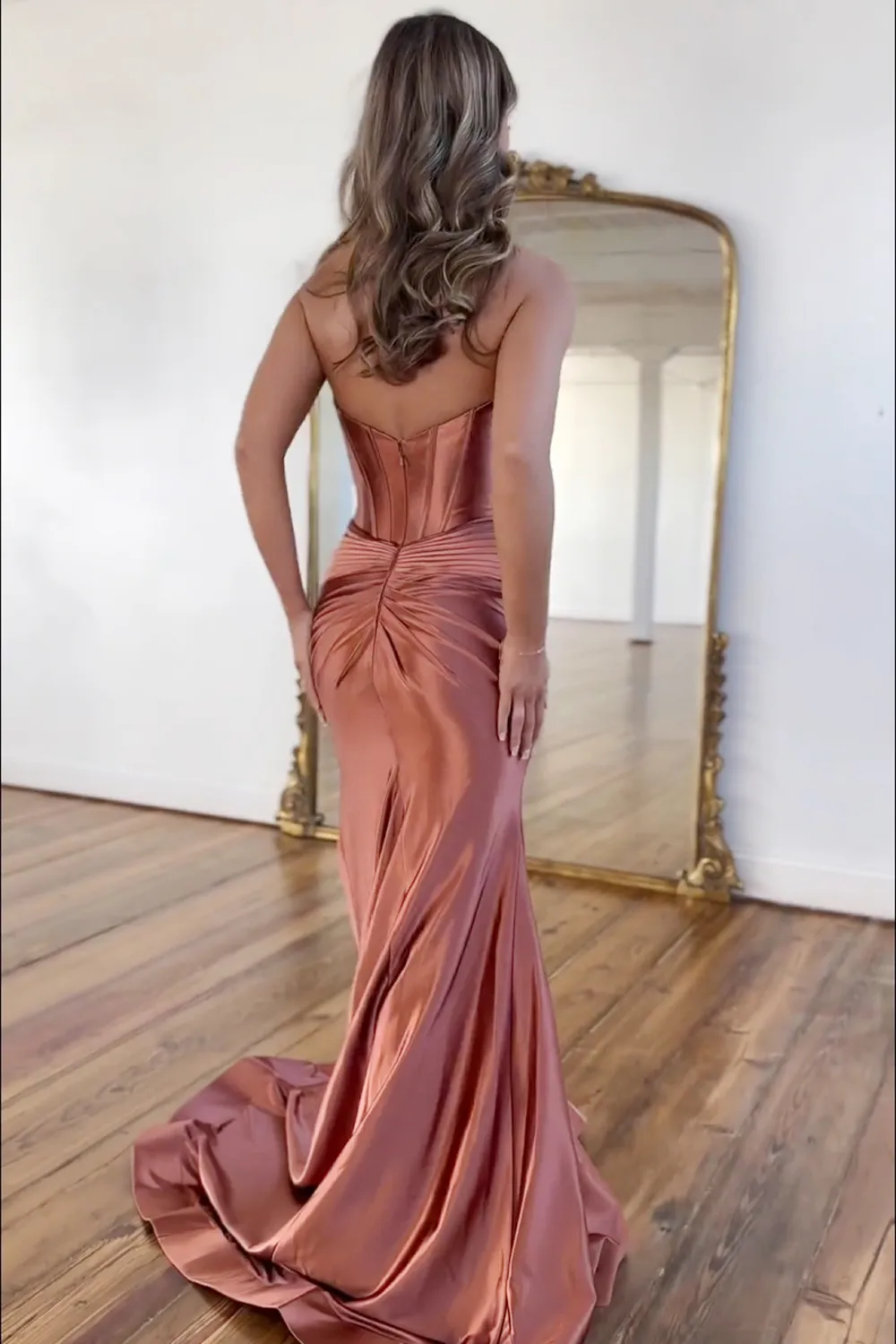 Chic Sweetheart Long Mermaid Satin Corset Prom Dress with High Slit - Image 17