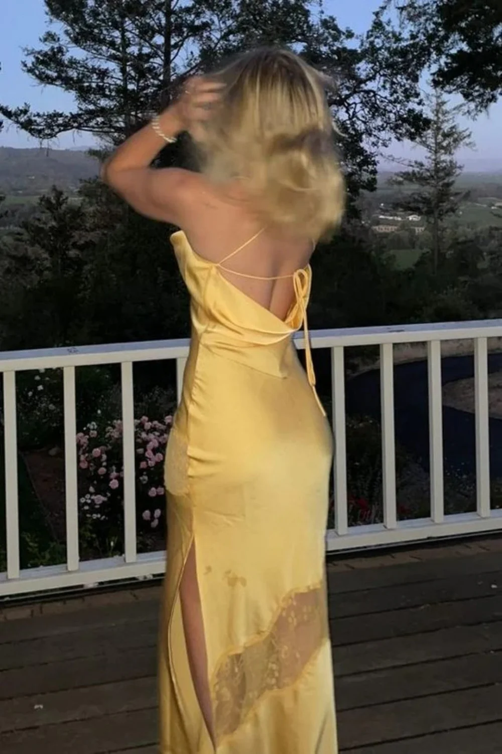 Chic Yellow Satin Gown with Lace Accents for Formal Occasions - Image 4