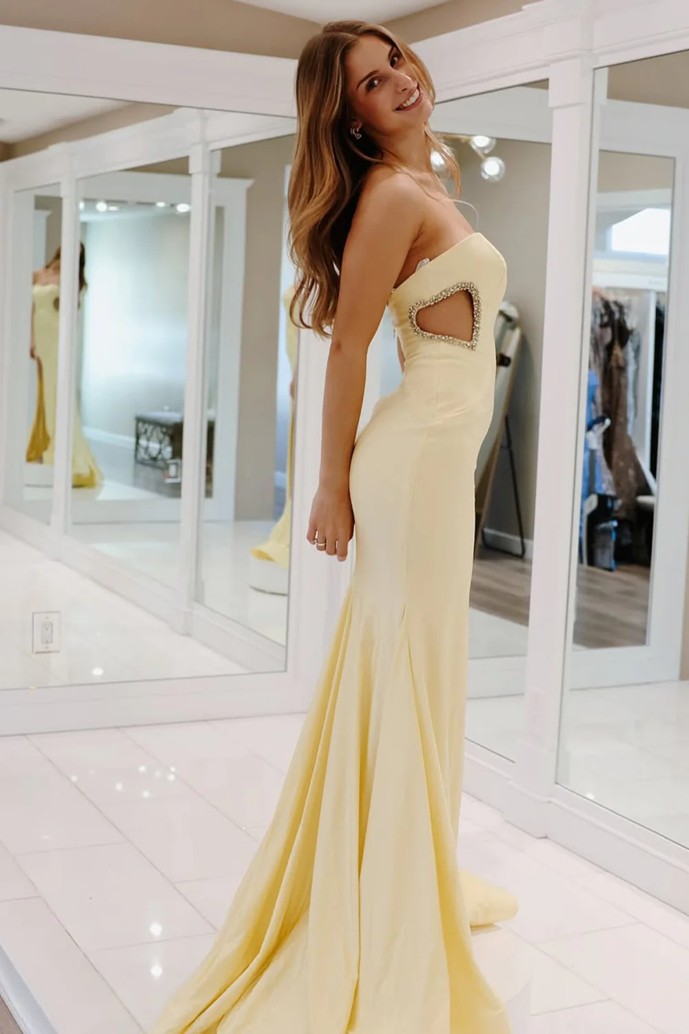 Dazzling Yellow Mermaid Strapless Dress with Flowing Slit Prom Dress - Image 2