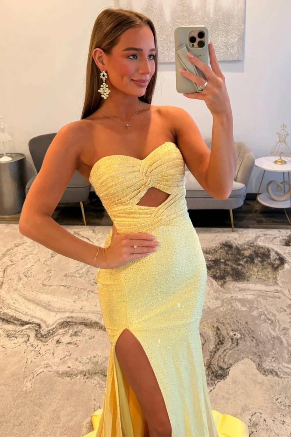 Elegant Yellow Strapless Long Beaded Evening Dress with Front Cutout and Slit - Image 2