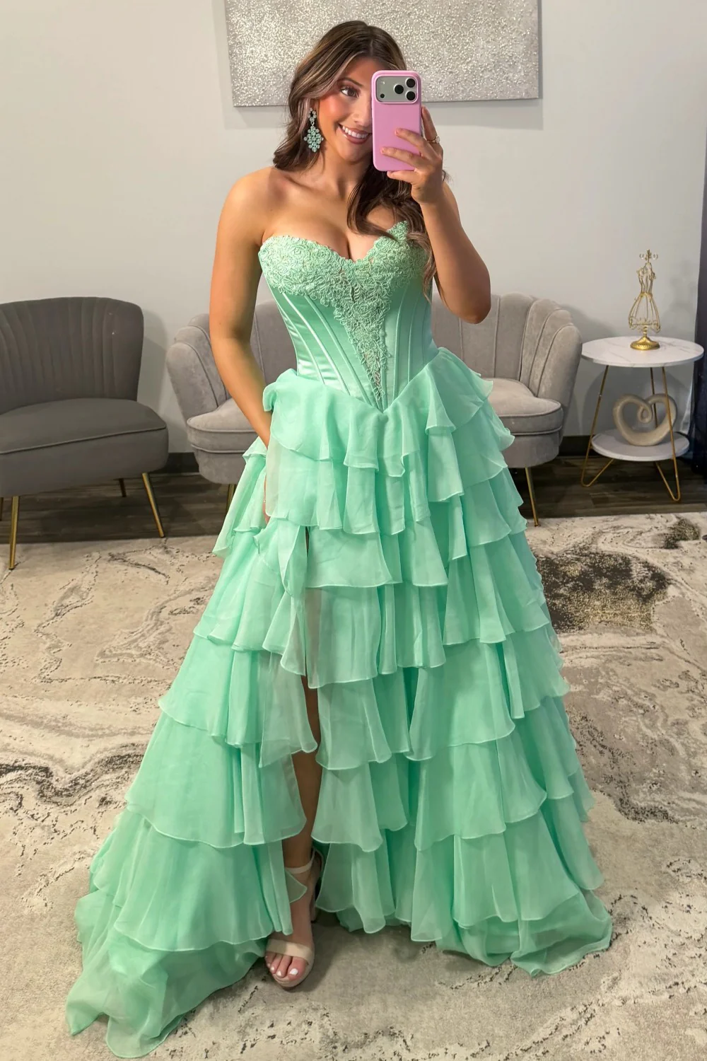 Emerald Green Sweetheart Corset Prom Dress with Tiered Ruffles and High Slit - Image 7