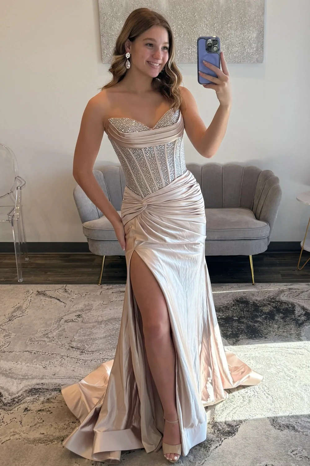 Glamorous Champagne Sweetheart Beaded Top Satin Prom Dress With High Slit - Image 4