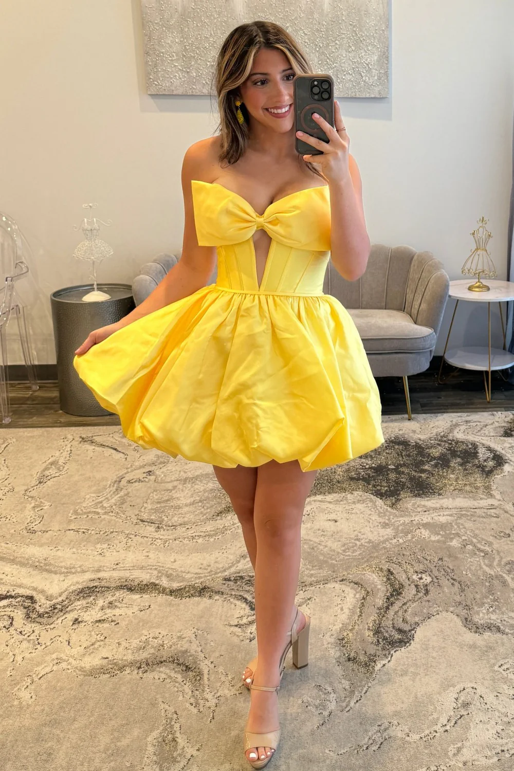 Glossy Satin A-Line Strapless Lace Up Short Homecoming Dress with Bowknot - Image 5