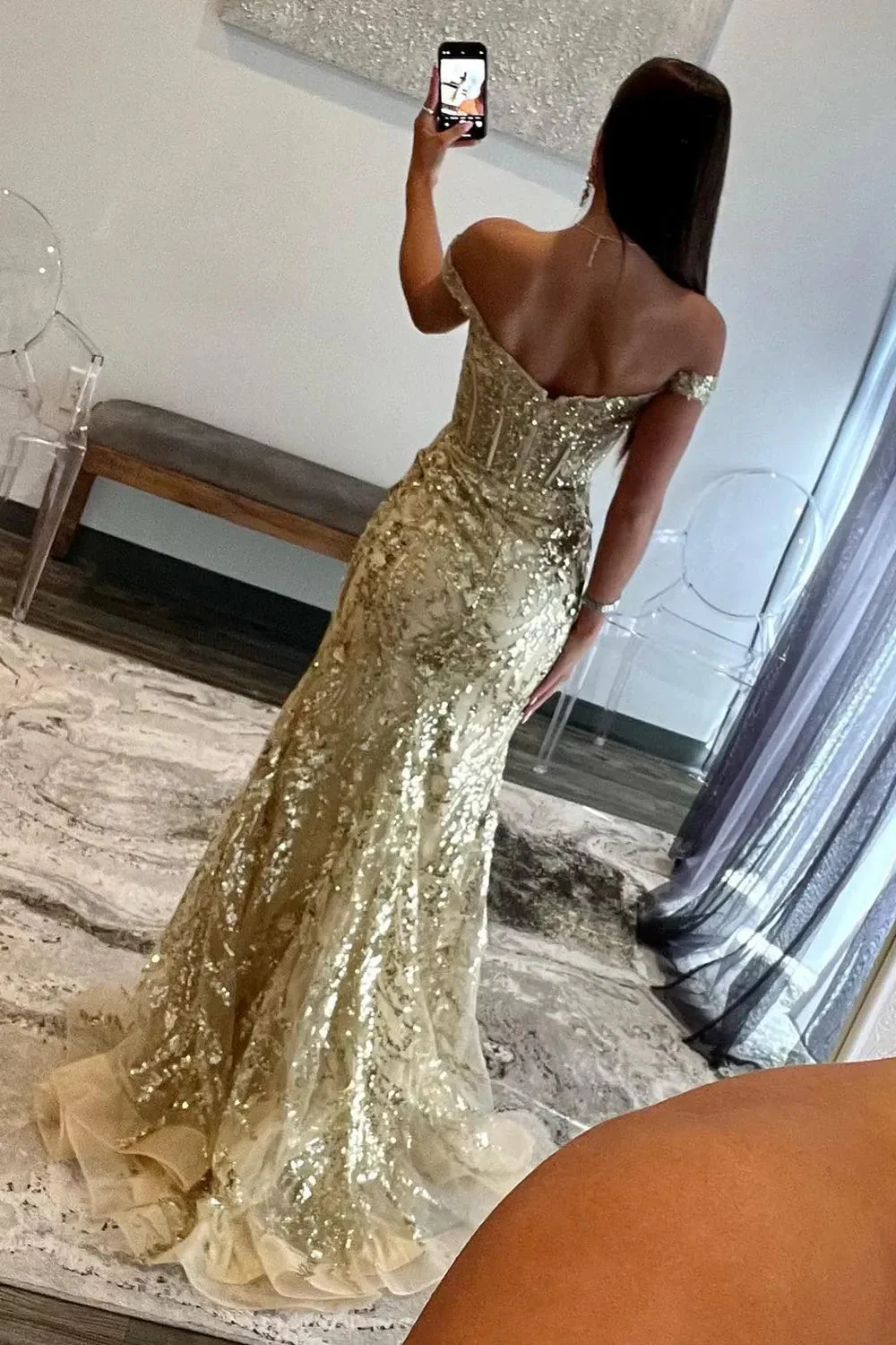 Golden Off the Shoulder Mermaid Prom Dress with Finish Slit and Sequined Appliques - Image 4