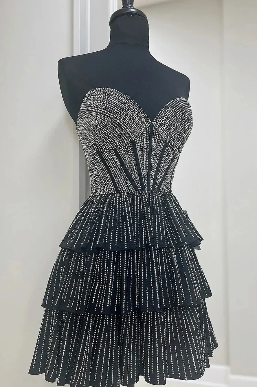 Gorgeous A-Line Silhouette with Sweetheart Neckline and Tiered Beaded Skirt Homecoming Dress - Image 10