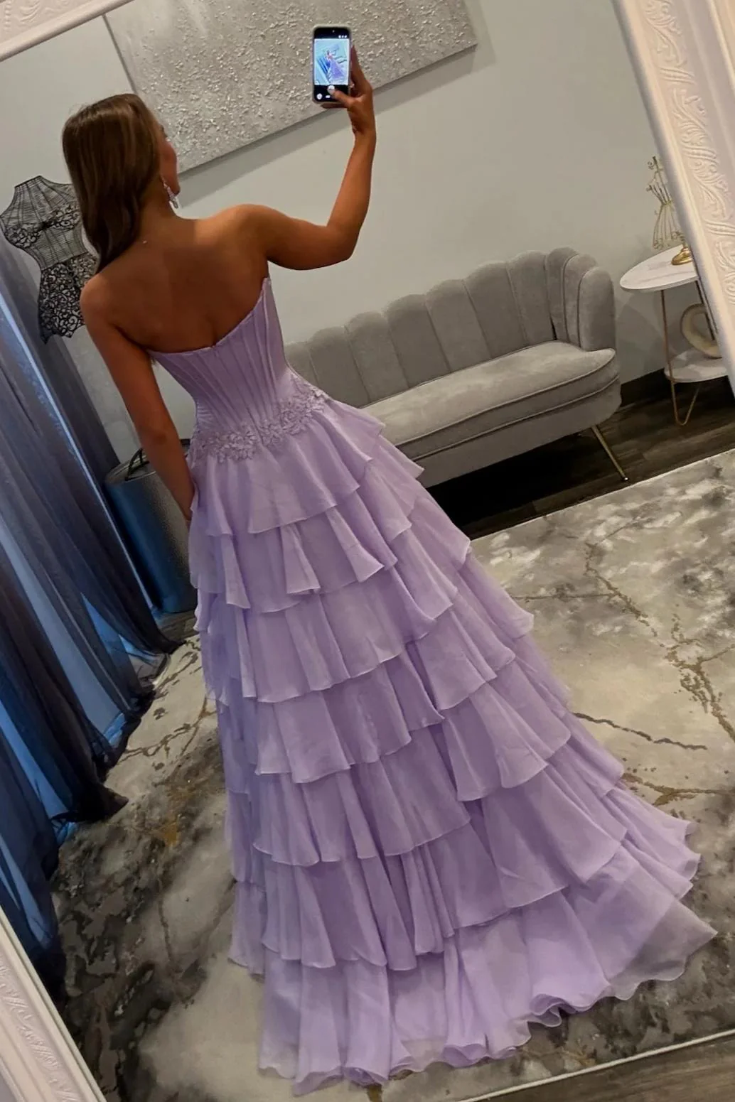 Lovely Sweetheart A-Line Corset Ruffle Prom Dress with High Slit and Appliques - Image 2