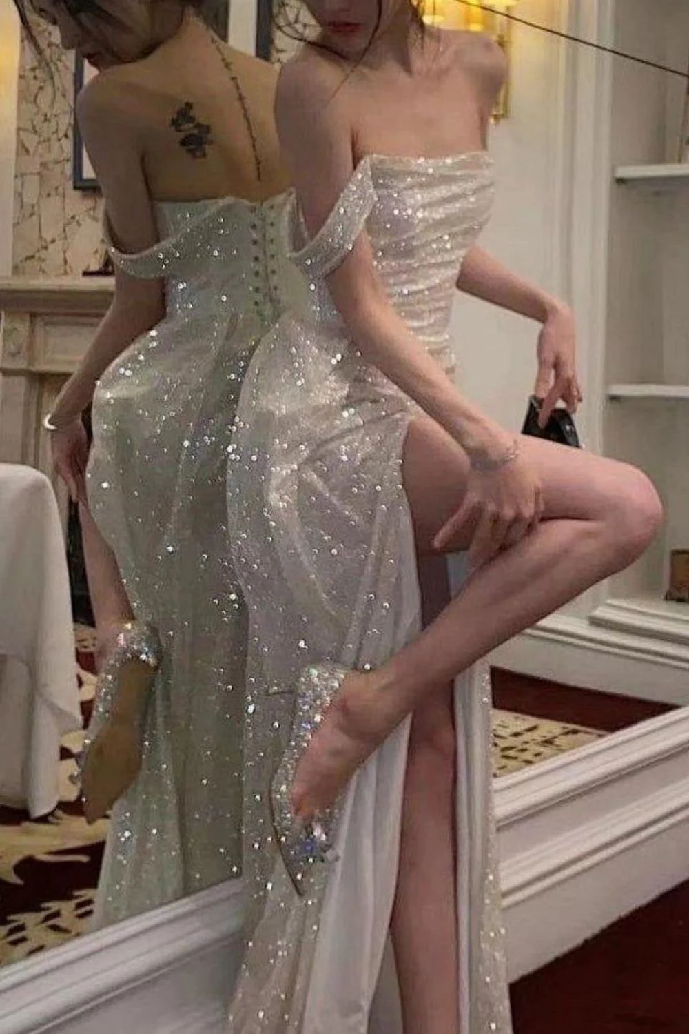 Luxurious Mermaid Off the Shoulder Silver Sequins Long Party Dress with Split Front - Image 2