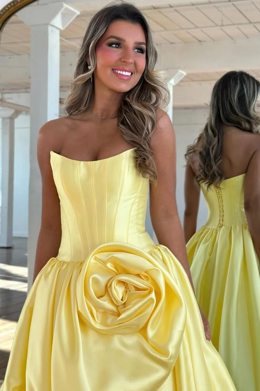 Luxury Strapless Corset Prom Gown with High Slit Skirt and Rosette Accent - Image 3