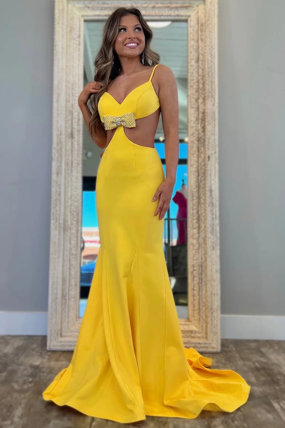 Sexy Yellow Mermaid Prom Dress with Spaghetti Straps Backless Design and Bowknot - Image 3