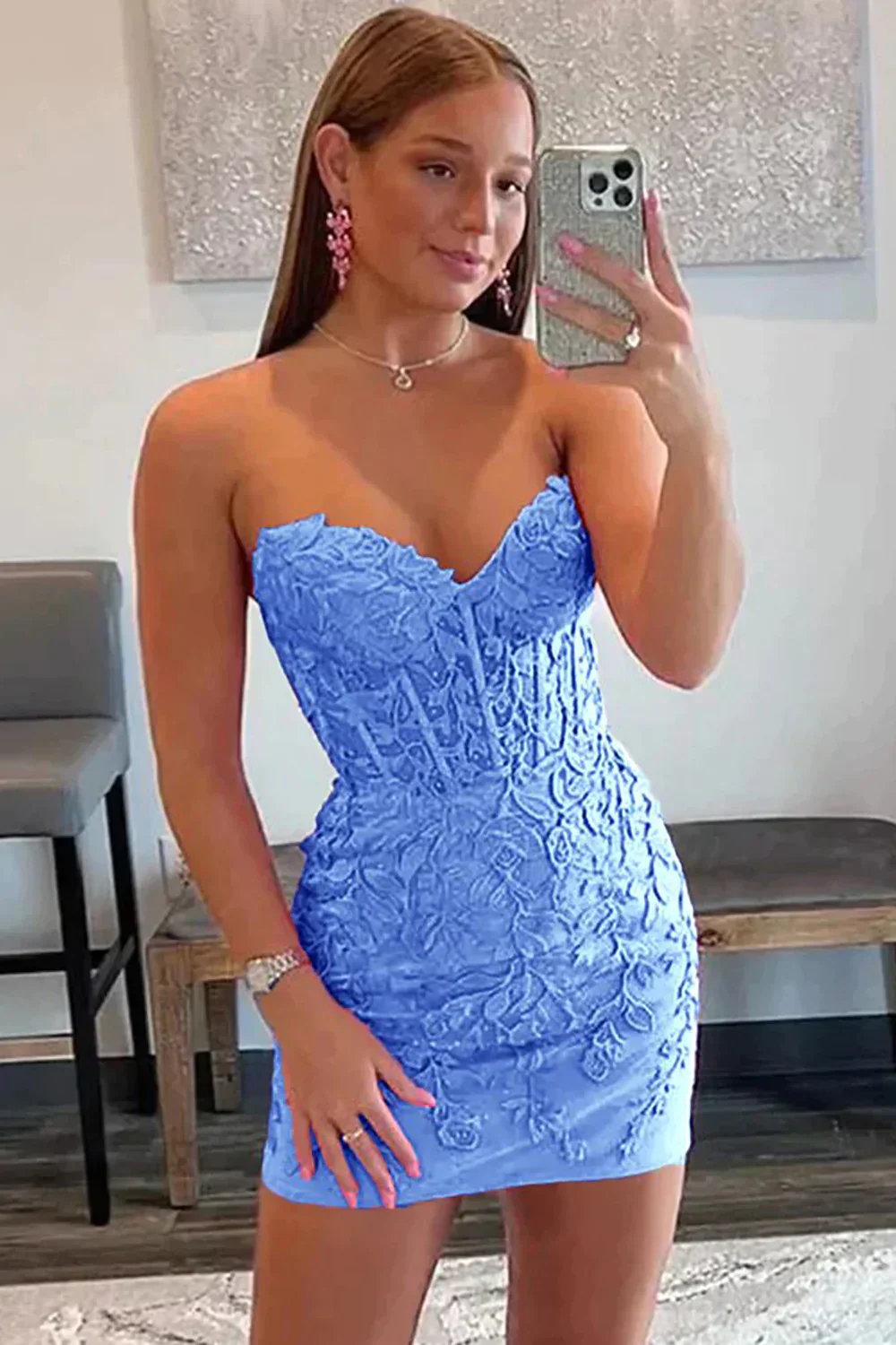 Short Lace-Up Homecoming Dress with Sweetheart Neckline and Appliques - Image 11