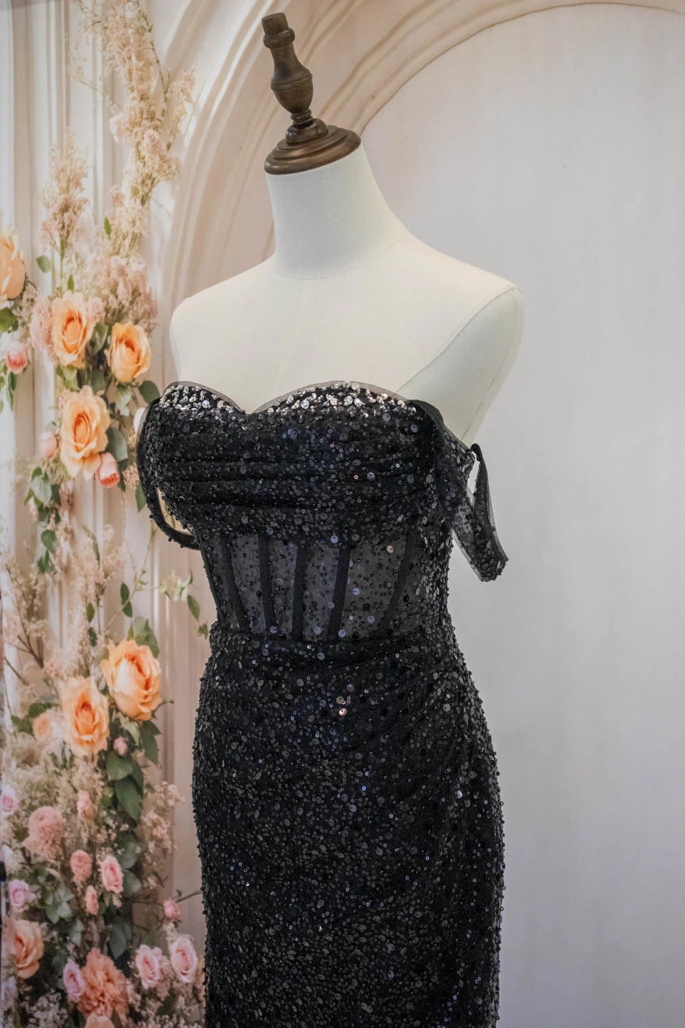 Sparkly Black Straps Short Tight Homecoming Dress with Sequin - Image 6