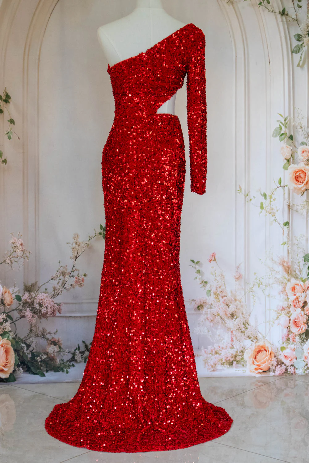 Stylish Mermaid One Shoulder Red Sequins Long Prom Dress with Keyhole - Image 3