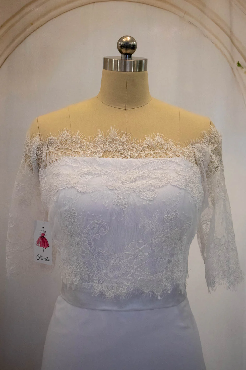 White Sheath Long Simple Satin Wedding Dress with Detachable Lace Shawl - Image 7