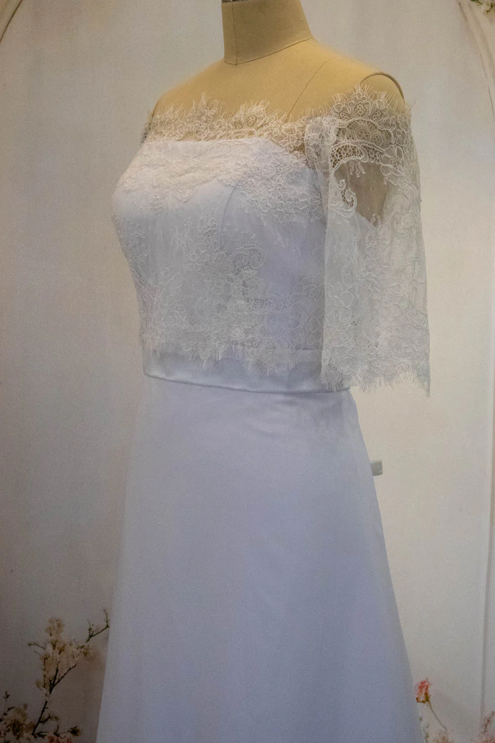 White Sheath Long Simple Satin Wedding Dress with Detachable Lace Shawl - Image 8